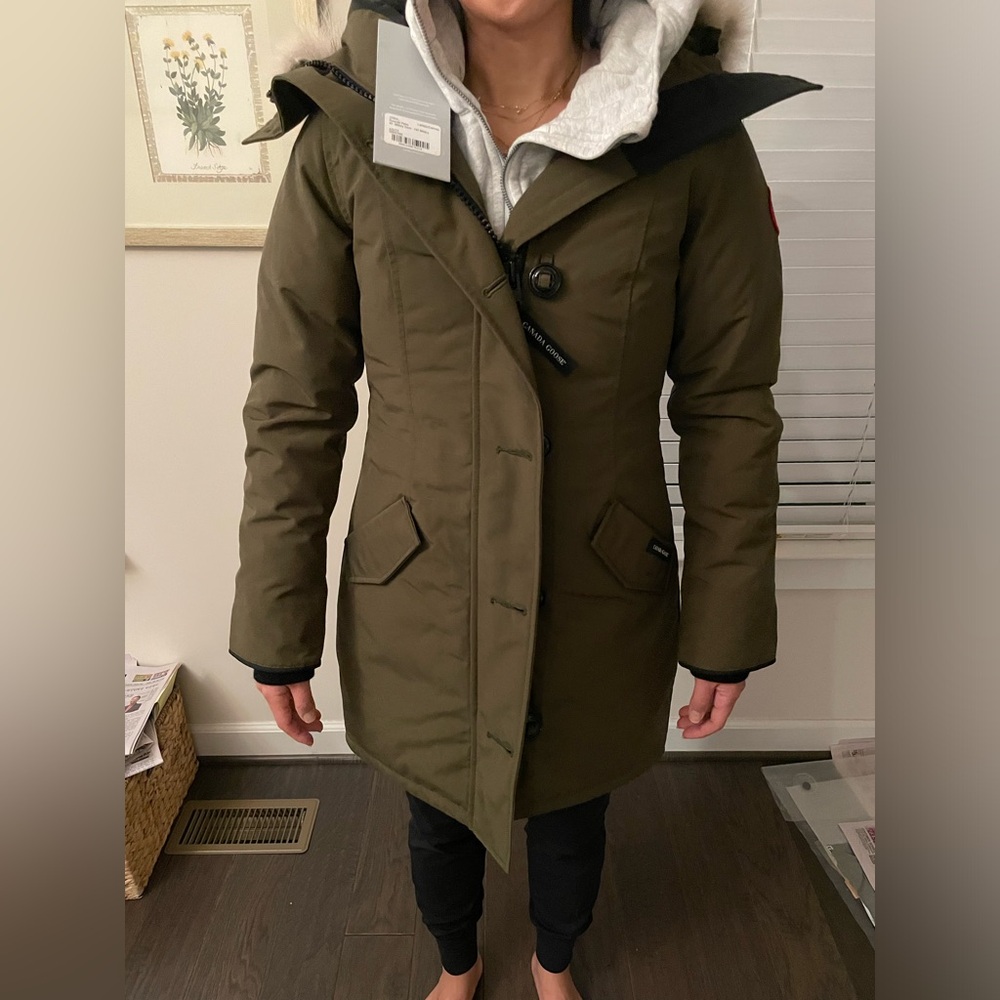 Women's Military Green Rossclair Canada goose down parka XS